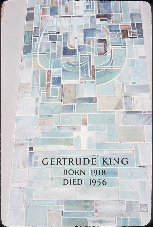 Frank Hinder, Grave memorial for Gertrude King