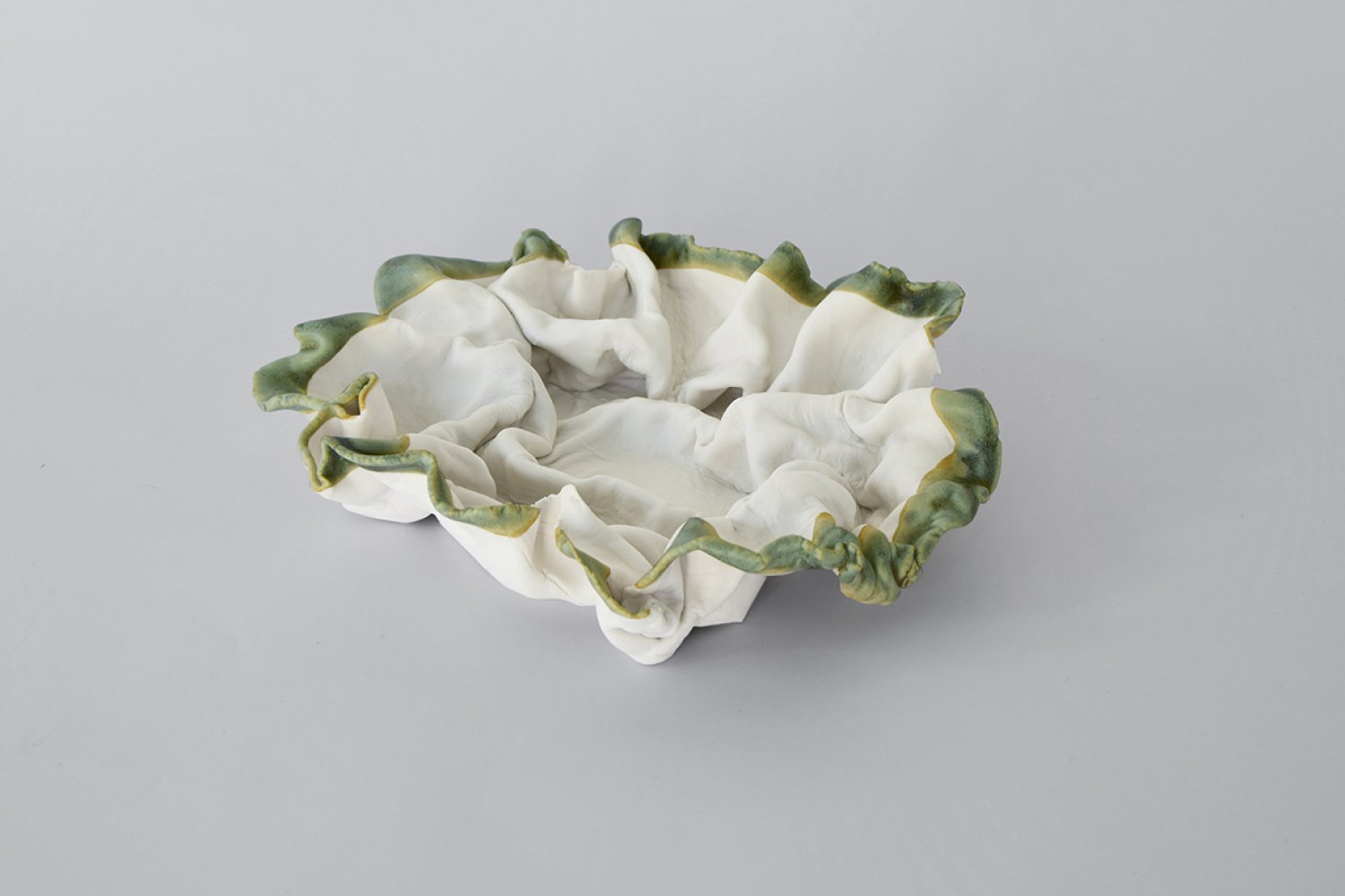 Leona Tobien, Leaf bowl green