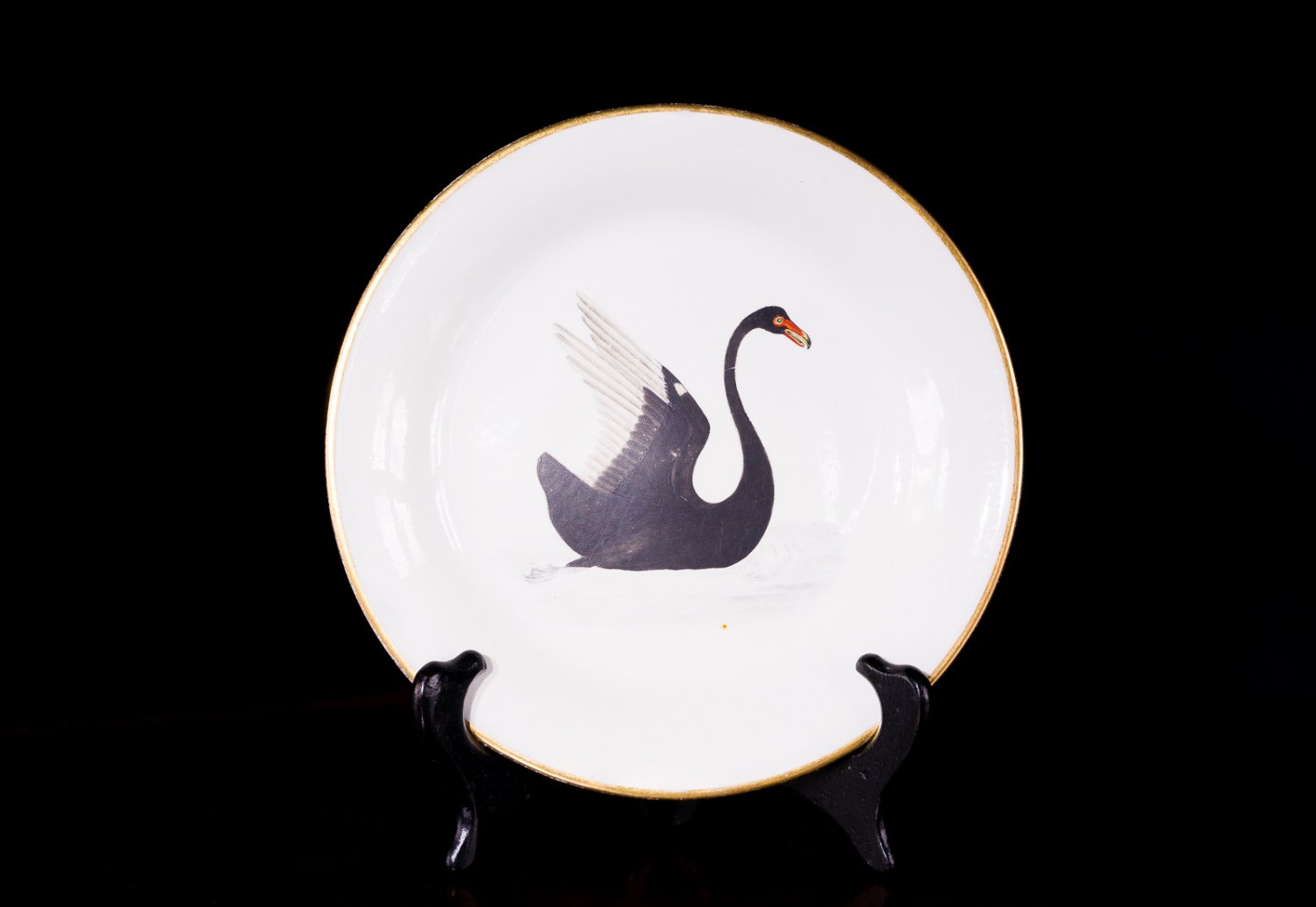 Davenport pearlware plate 'Black-Swan-of-New-South-Wales' 