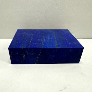 A Lapis Lazuli & Onyx Hinged Box.