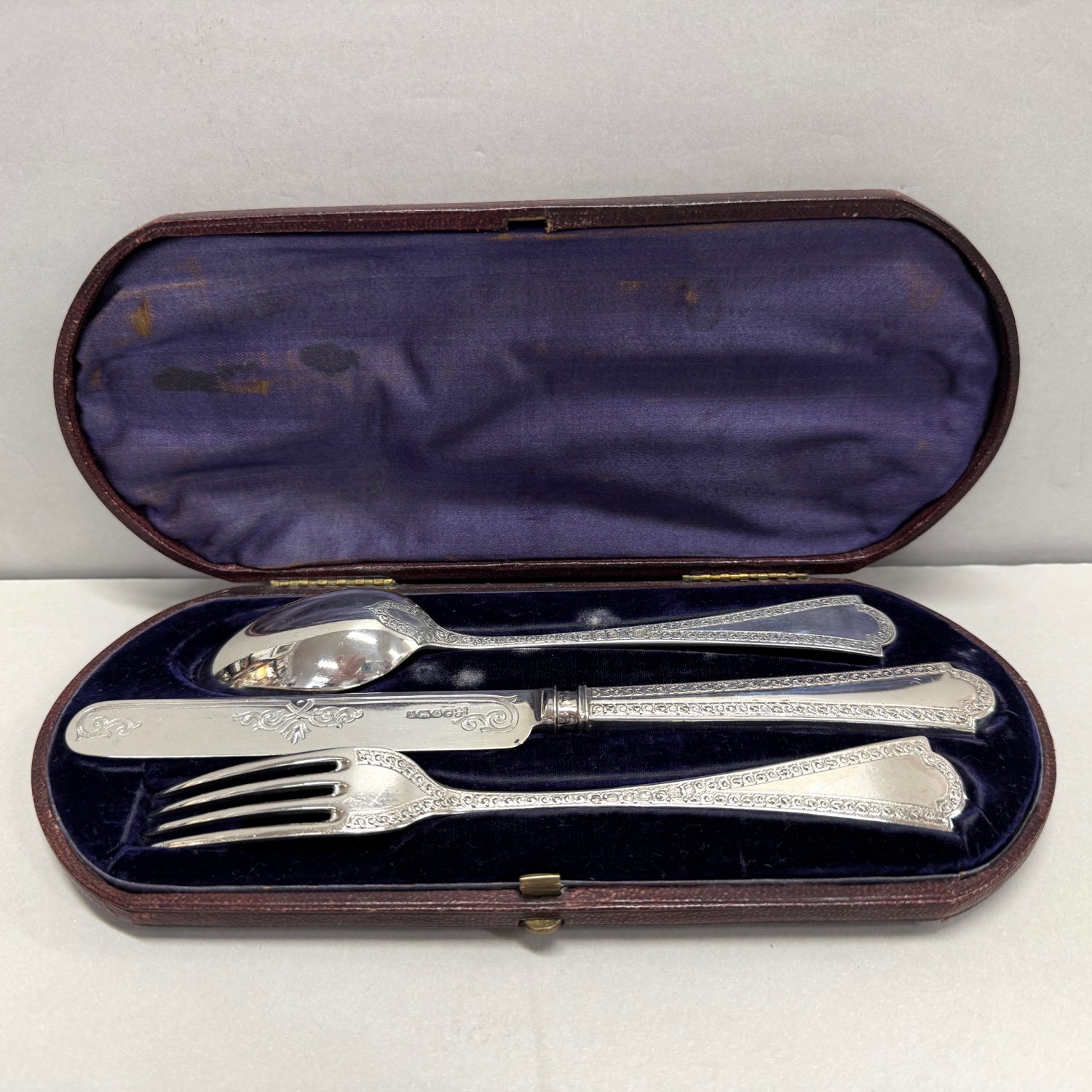 A Victorian Sterling Silver Child's Set