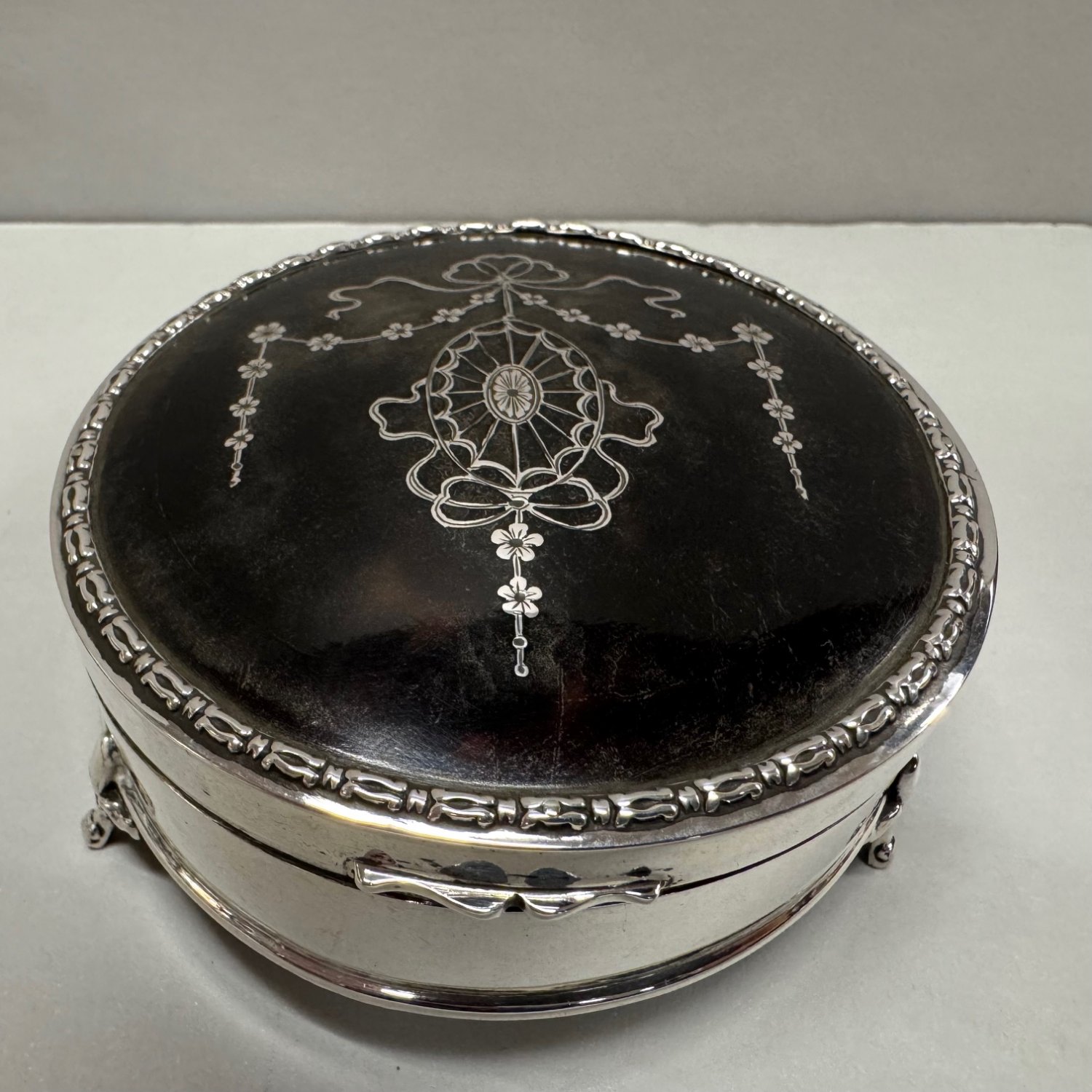 A Sterling Silver Inlaid Tortoiseshell Jewel Box