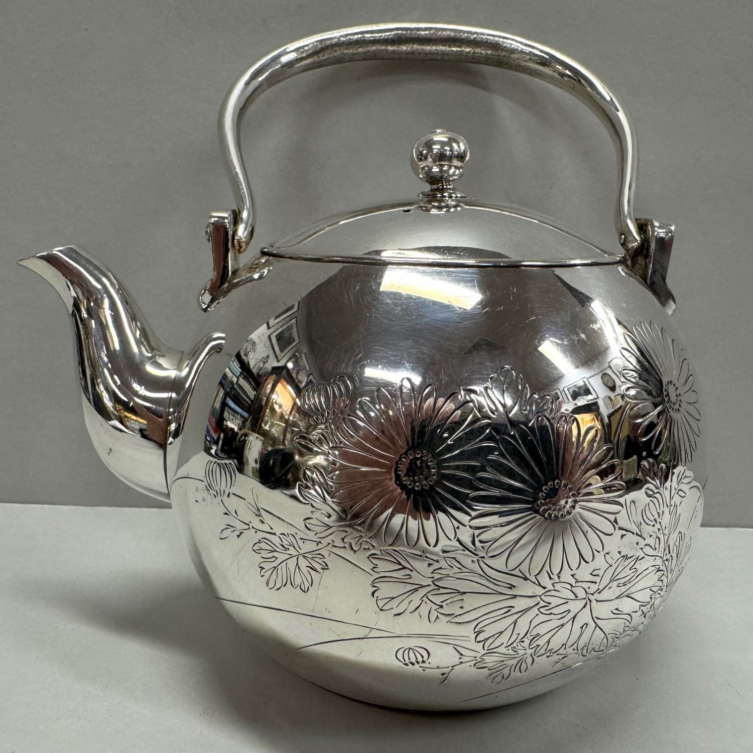 A Fine 19th Century Japanese Meiji Period Teapot.