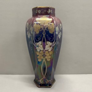 A Shelley Vase 