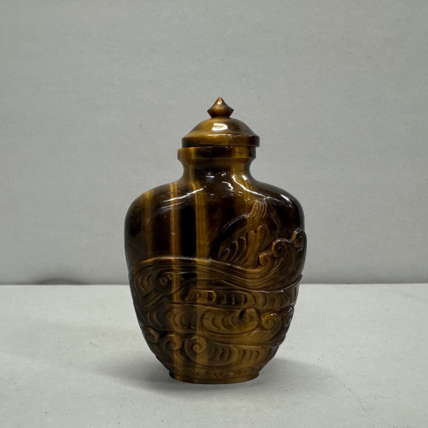 A Chinese Qing Dynasty Snuff Bottle