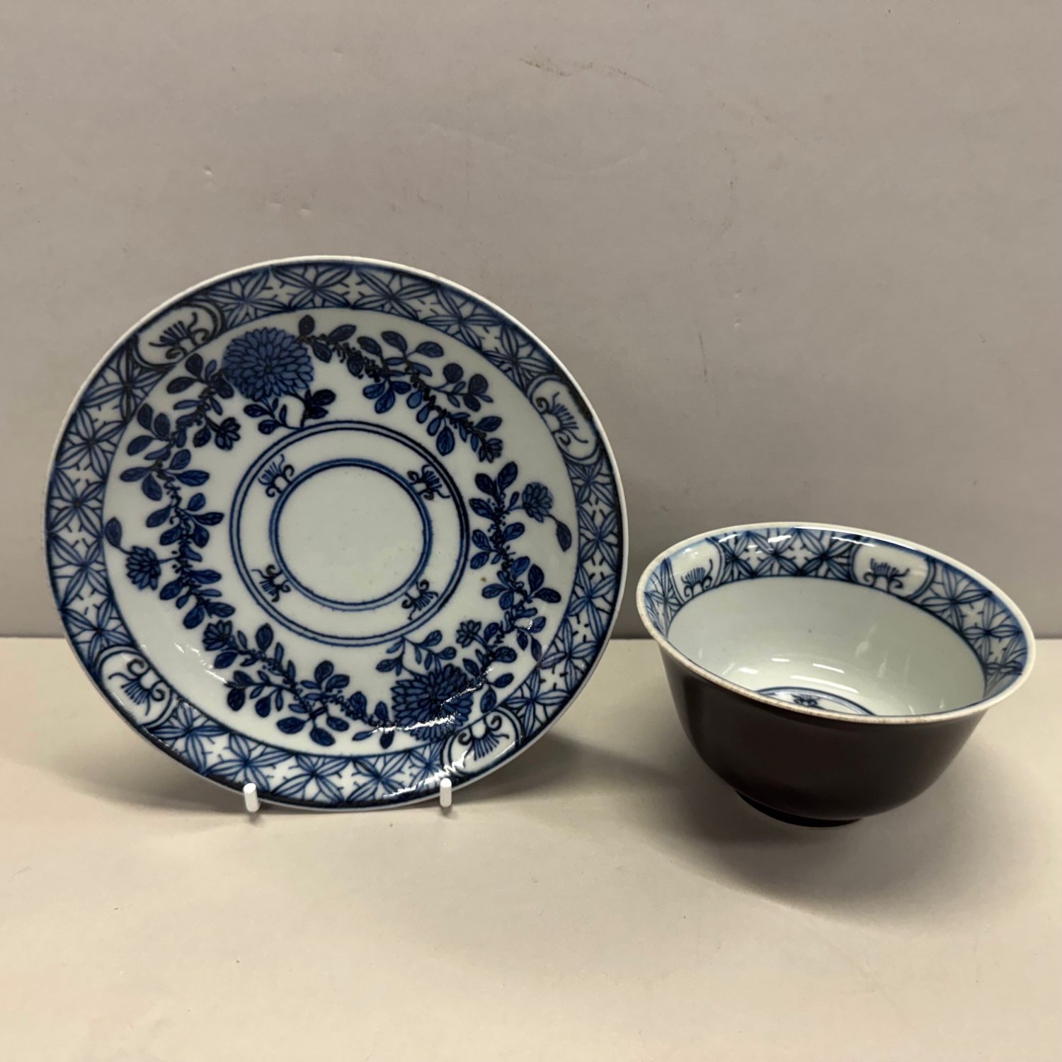 A Chinese Kangxi Period Tea Bowl and Saucer.
