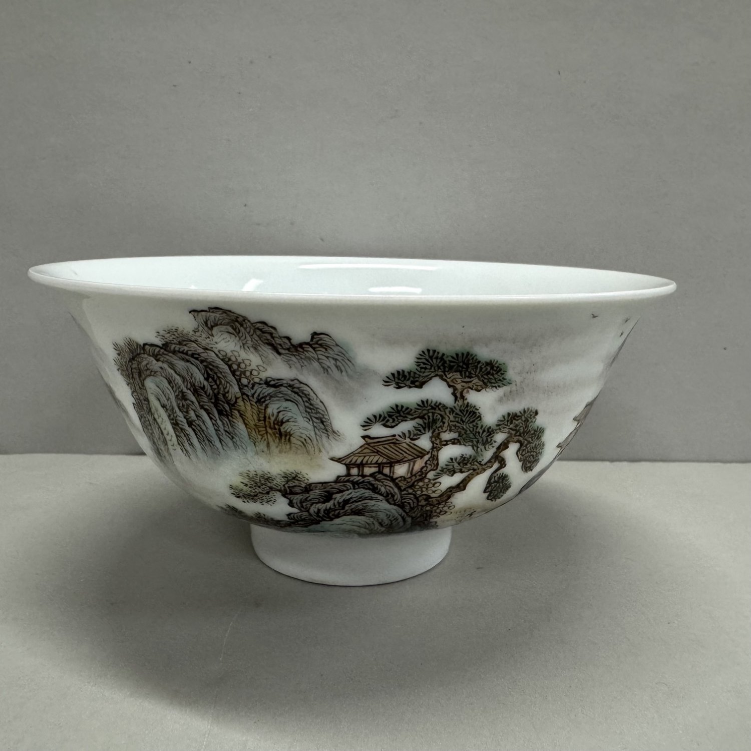 A fine Chinese Footed Bowl 