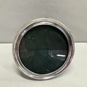 A Sterling Silver Circular Photograph Frame