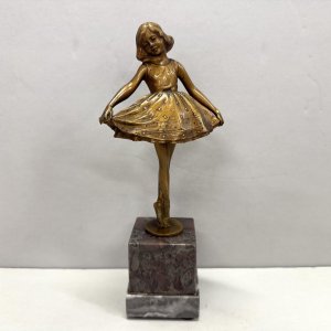 A Fine Art Deco Ballerina Figurine