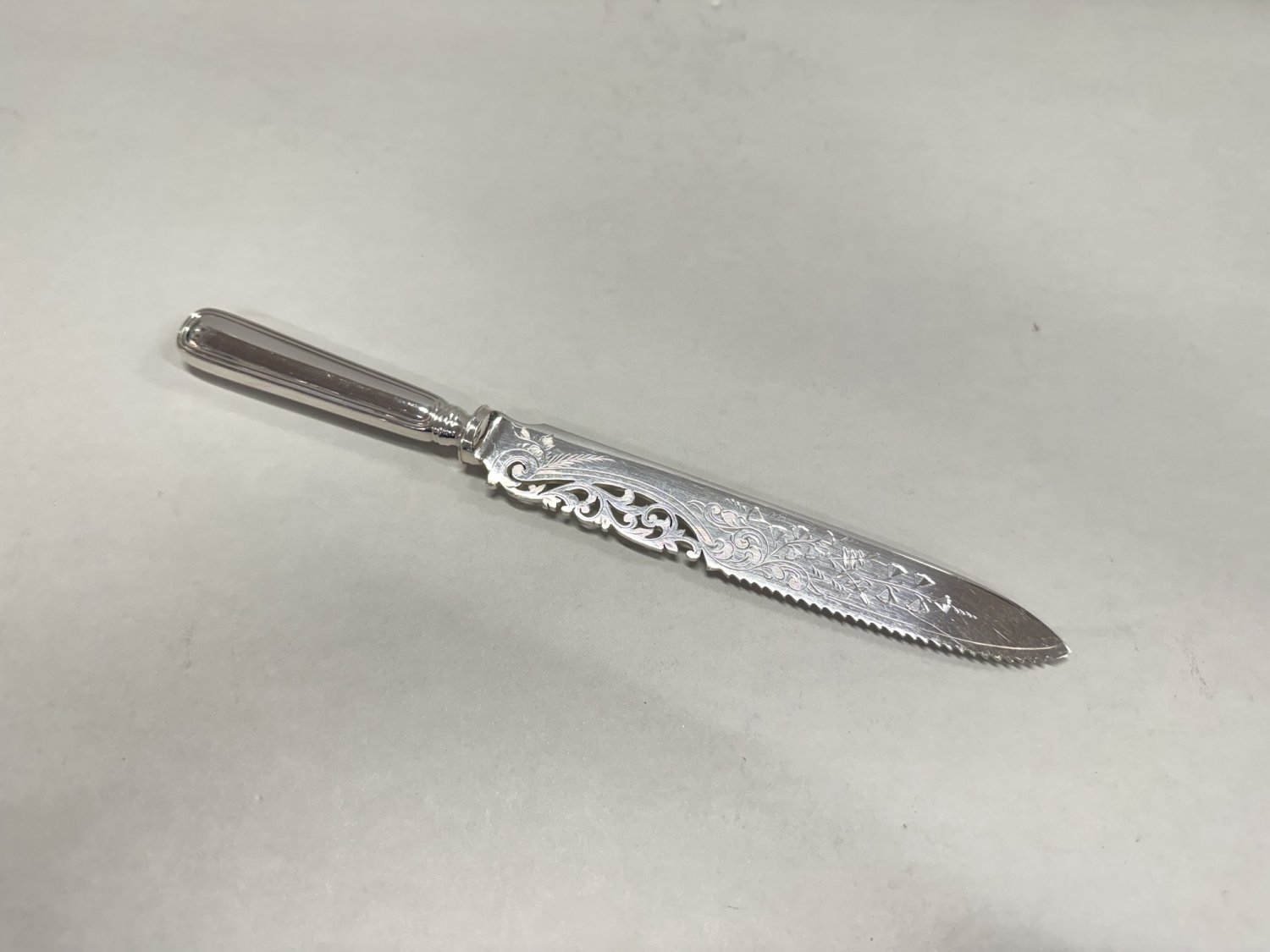  A Fine Sterling Silver Handled Cake Knife