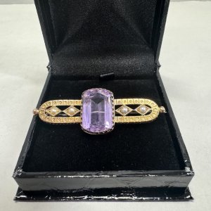 A stylish Victorian 15ct gold Brooch