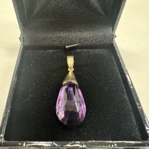 A 14ct.gold Amethyst Drop Pendant.