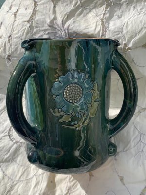 Elton Art Pottery blue/green glaze Tyg