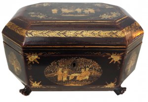 Mid 19th Century Chinese export lacquer tea caddy c1840
