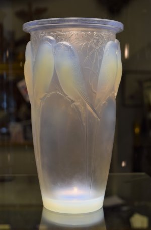 René Lalique "Ceylan" opalescent vase