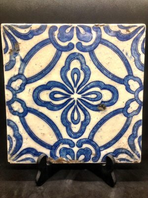 17th Century Spanish underglaze cobalt blue and white floor tile, classic Hispano-Moresque design. 