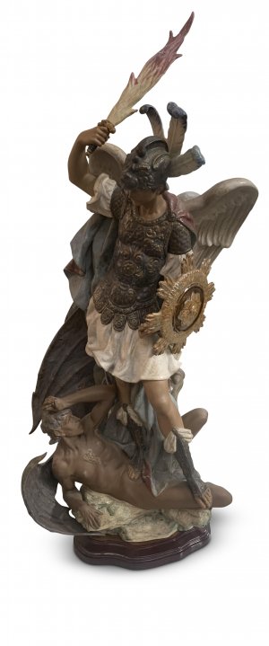 “St. Michael” Lladro, Sculptor Salvador Furio, Limited Edition 1500