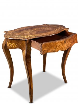 Victorian Burr Walnut Shape Side Table with Drawer