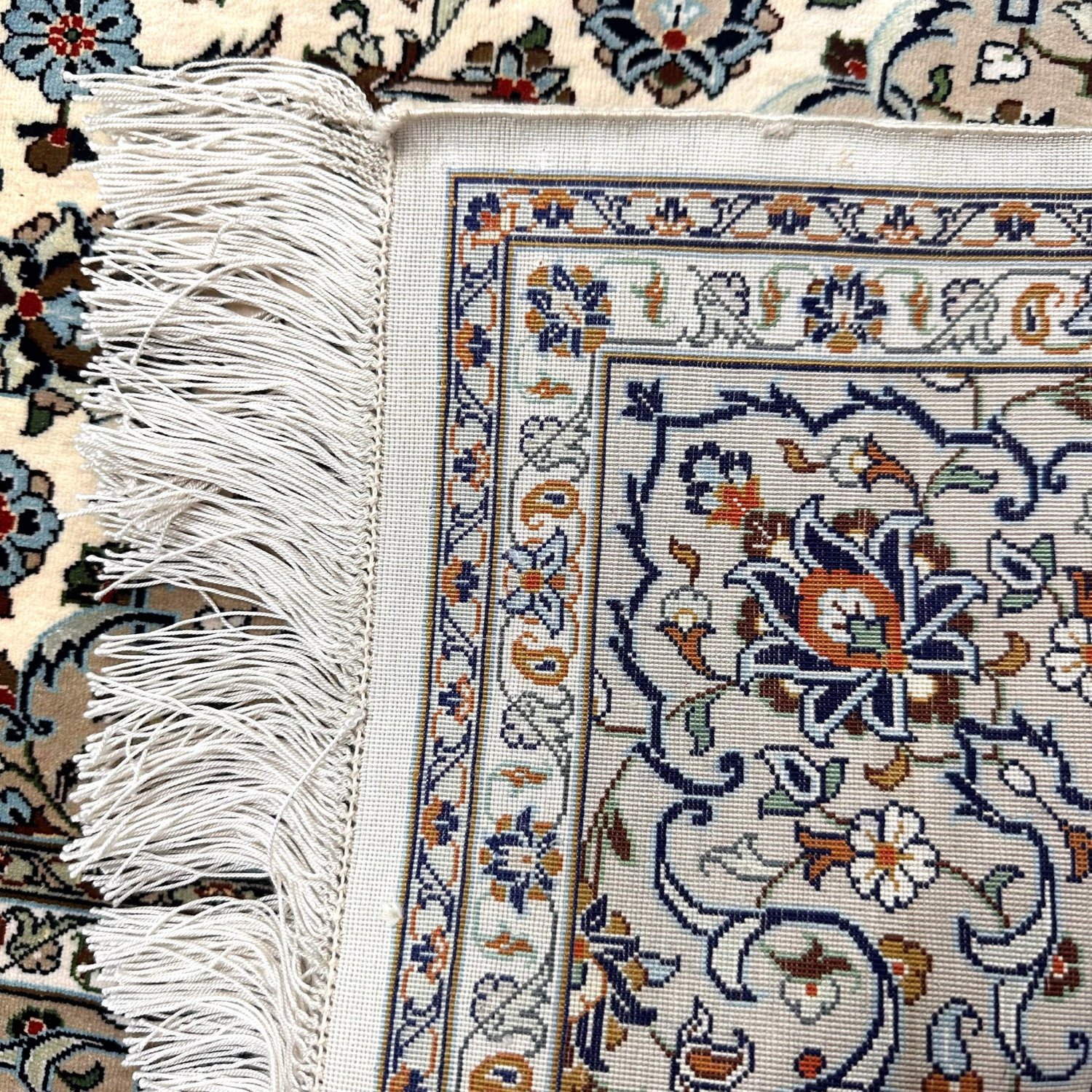 Superb finely knotted silk Persian Kashan carpet