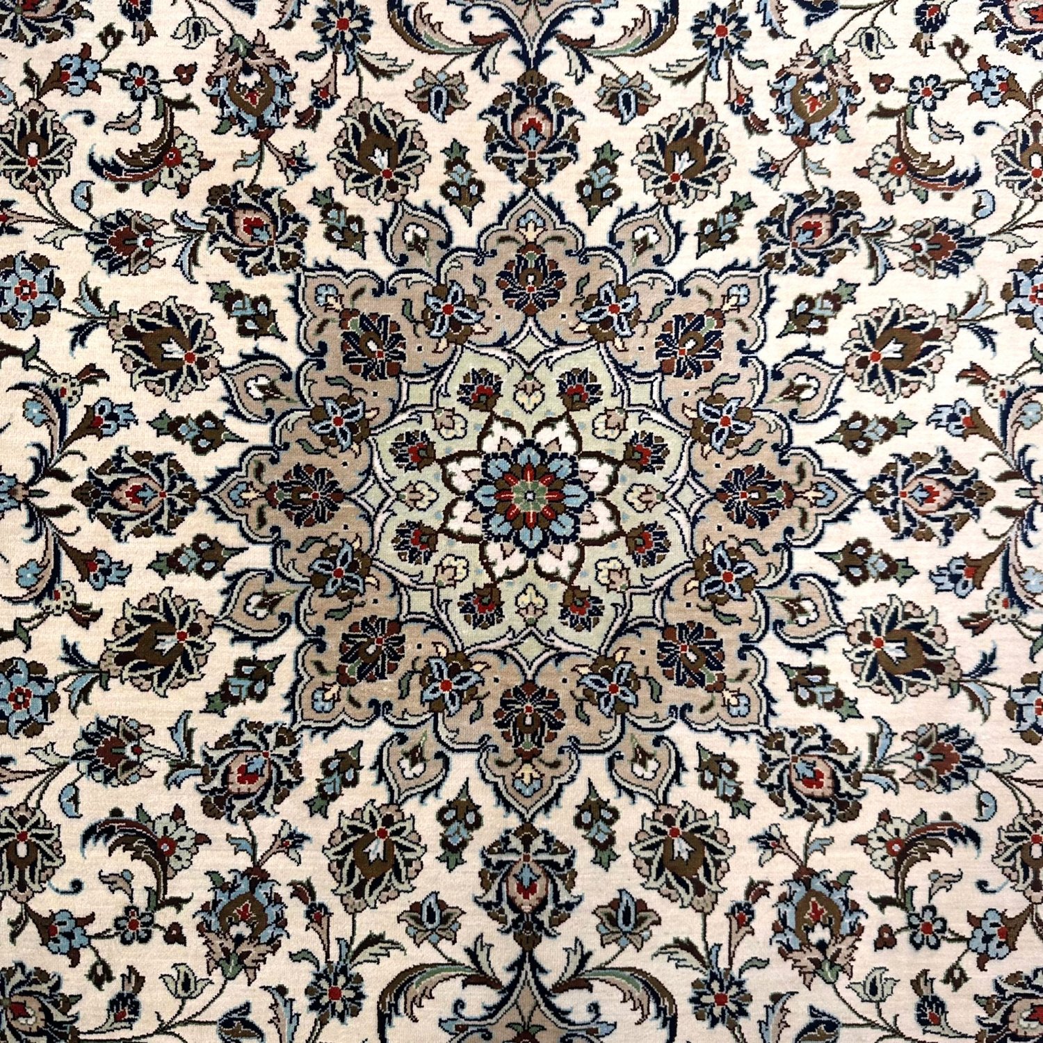 Superb finely knotted silk Persian Kashan carpet