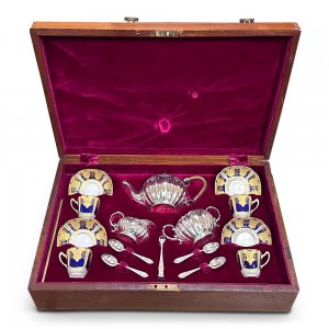 Outstanding boxed English sterling silver tea service by Elkington & co with Copeland coffee set 