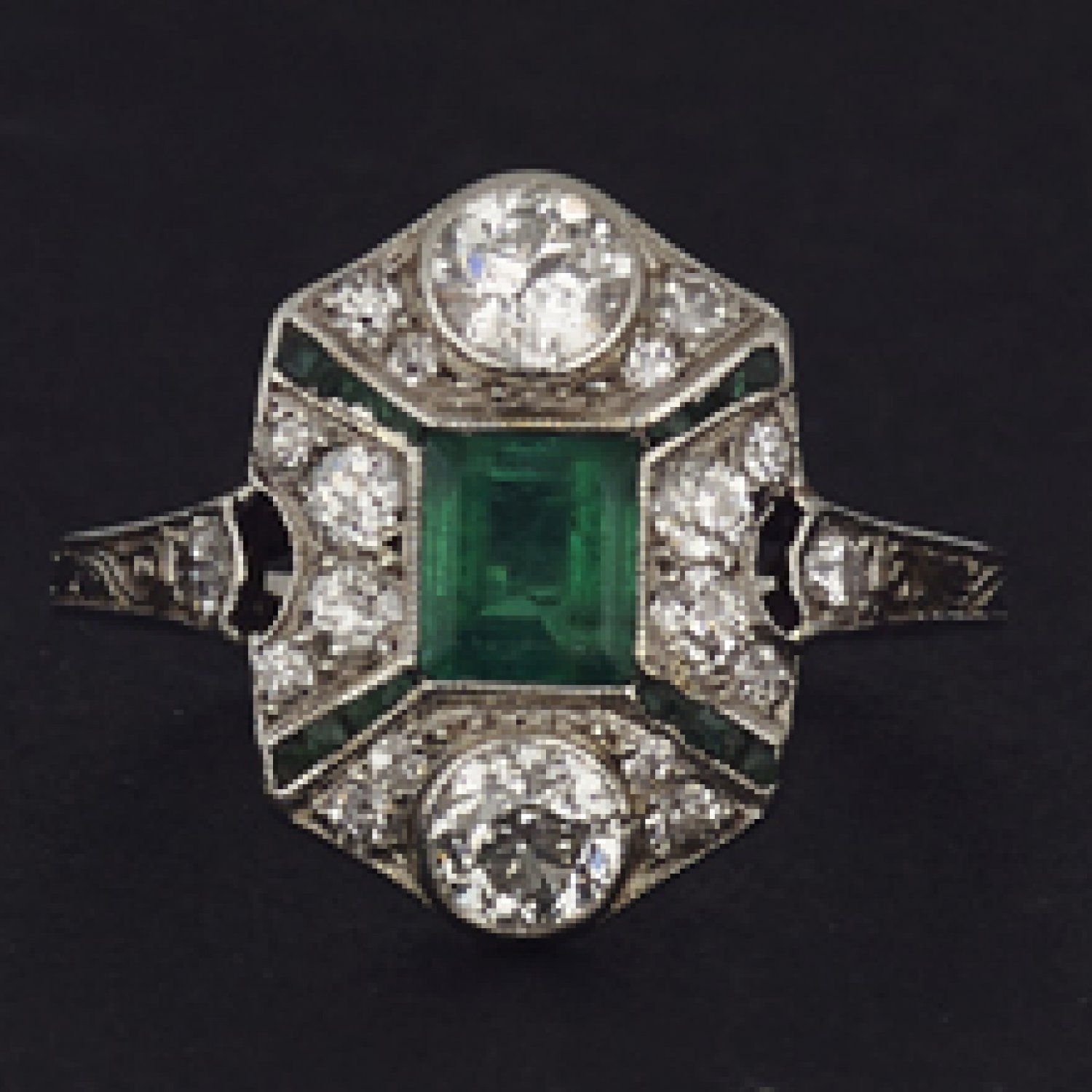 Art Deco emerald & diamond ring 1920 CHILTON'S ANTIQUES