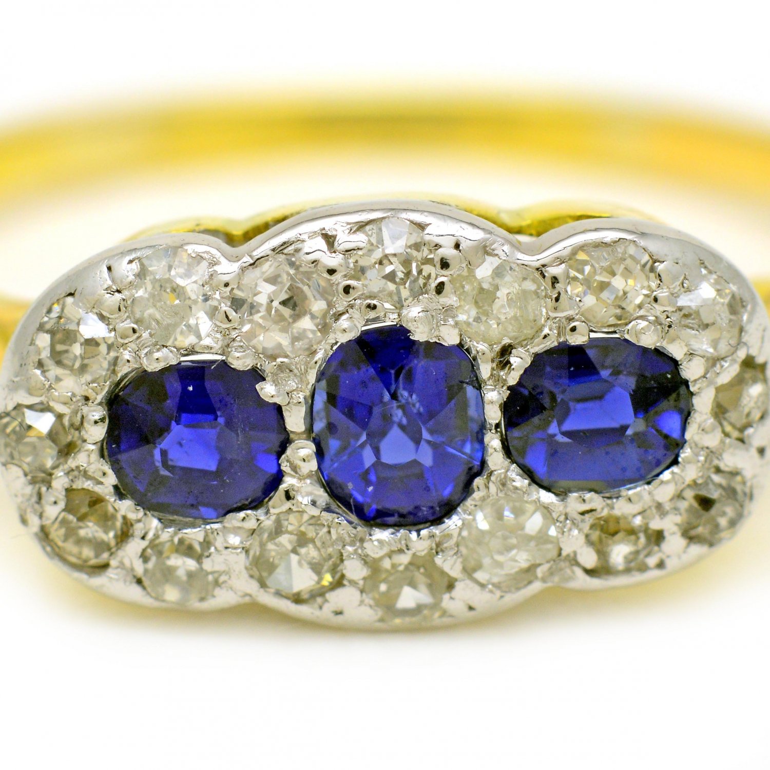 18ct Gold 3 Blue Ceylon Sapphires 16 Diamond Ring