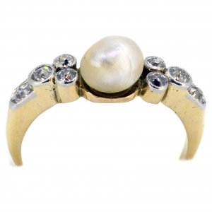 Art Deco 18ct Gold Pearl and 8 Diamond Ring