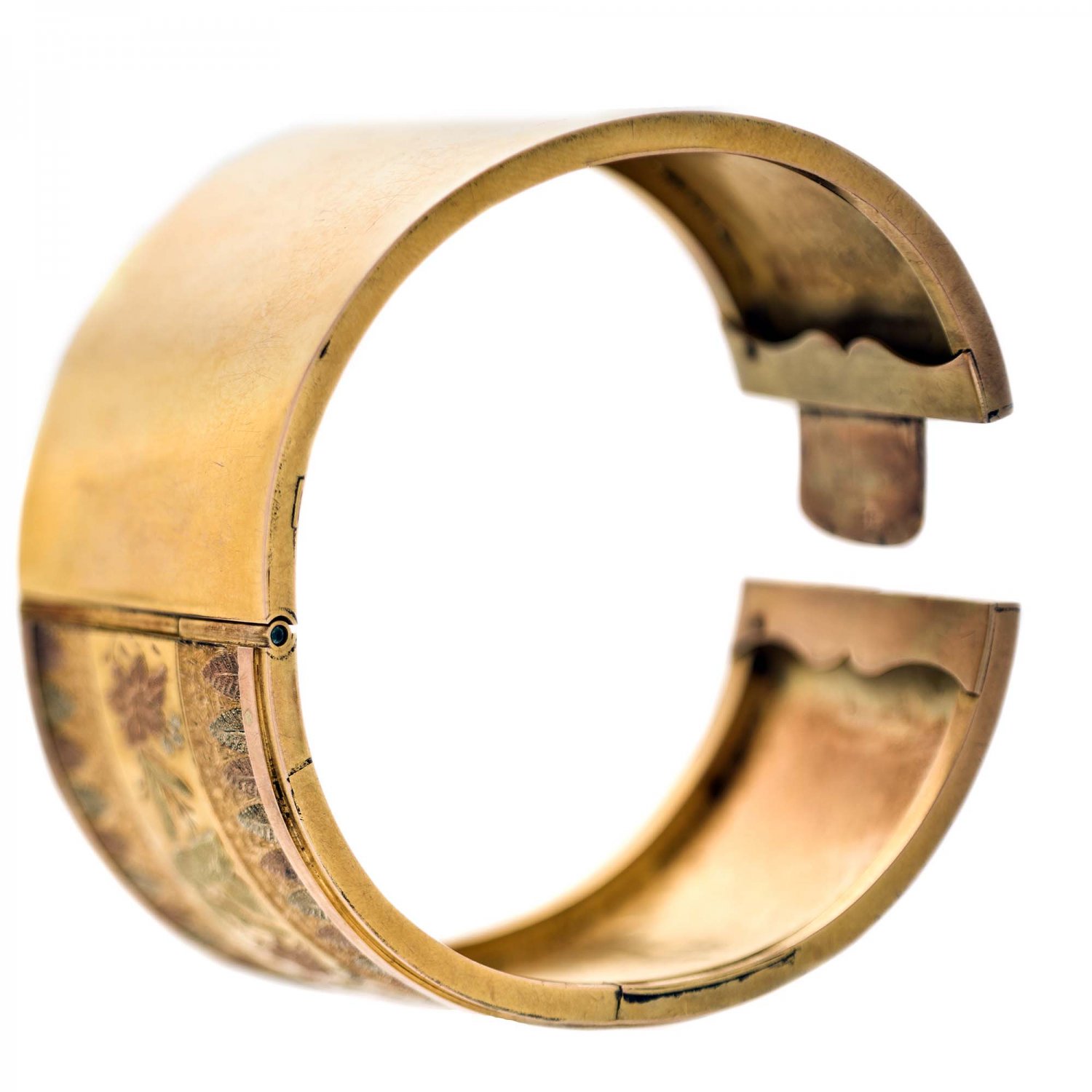 15CT Gold Tri coloured Gold. Victorian. Hinged Bangle. [G530]
