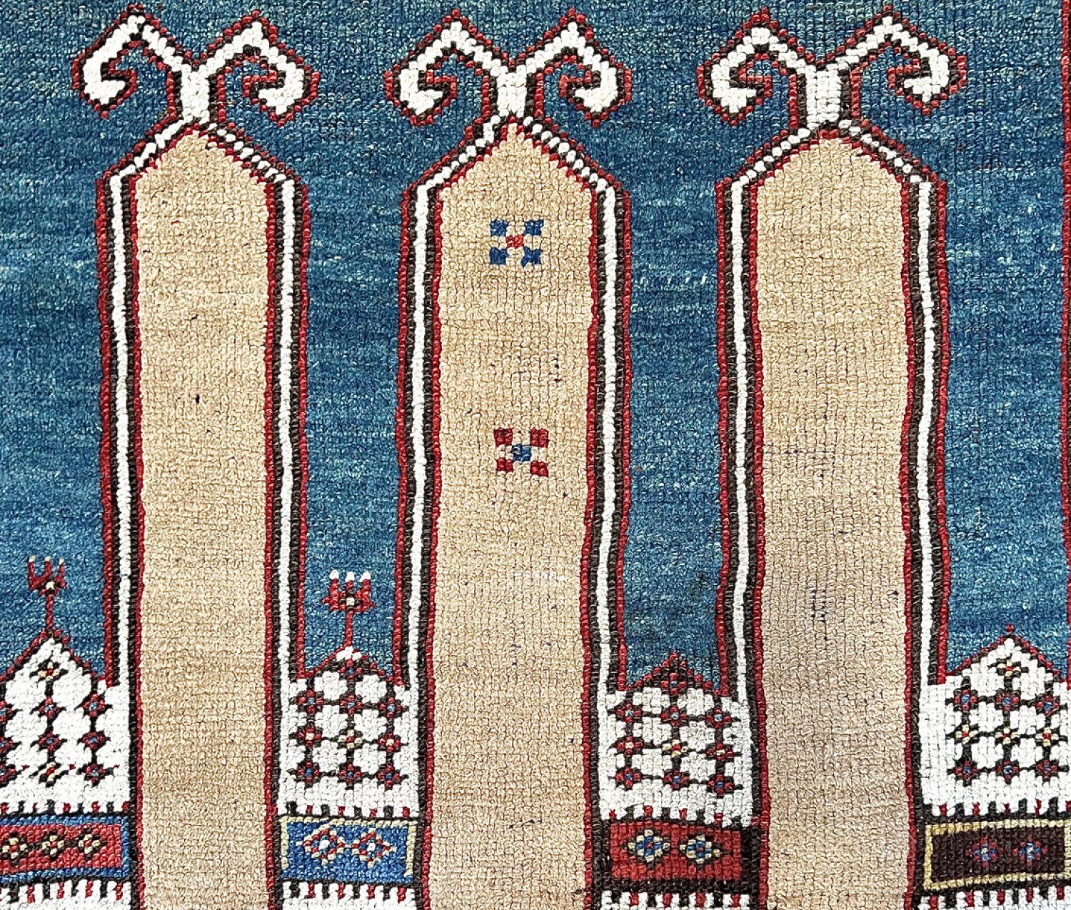 Karapinar prayer rug from central Anatolia
