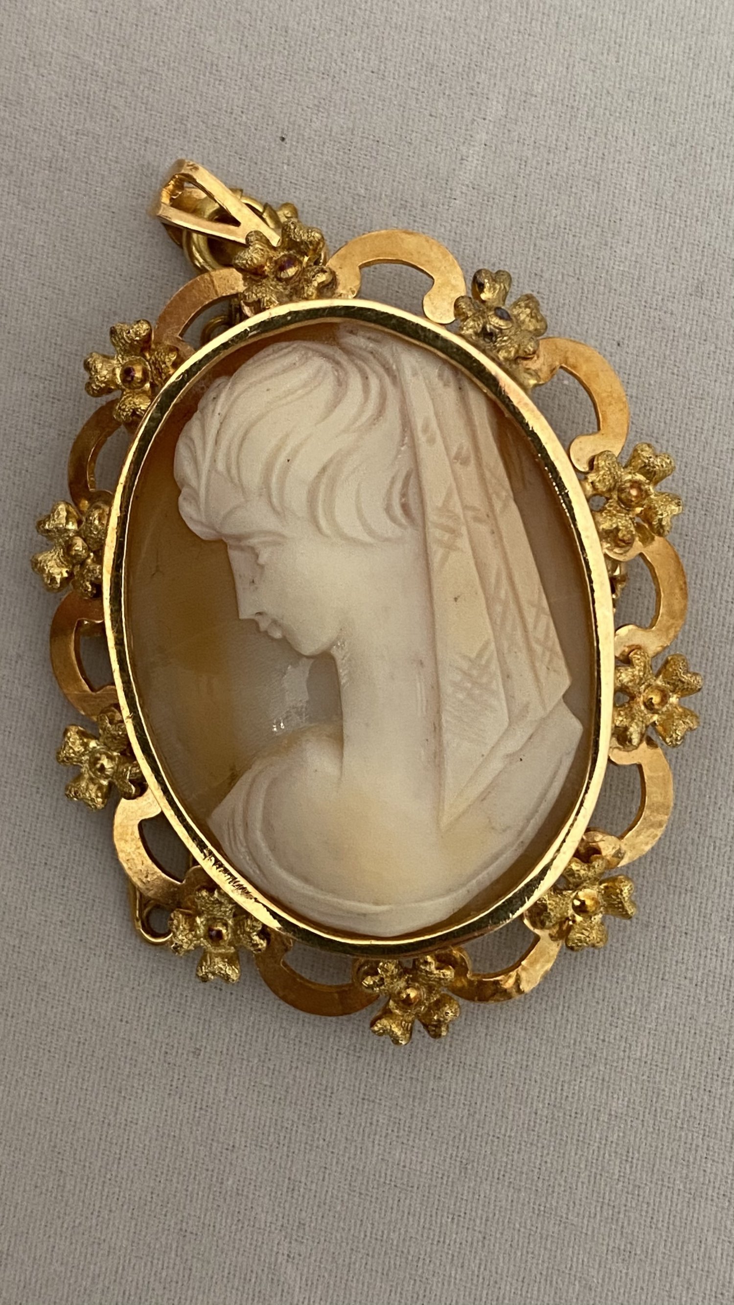 Italy 725 Gold Cameo Brooch c.1950 | Antiquarian | Australian Antique ...