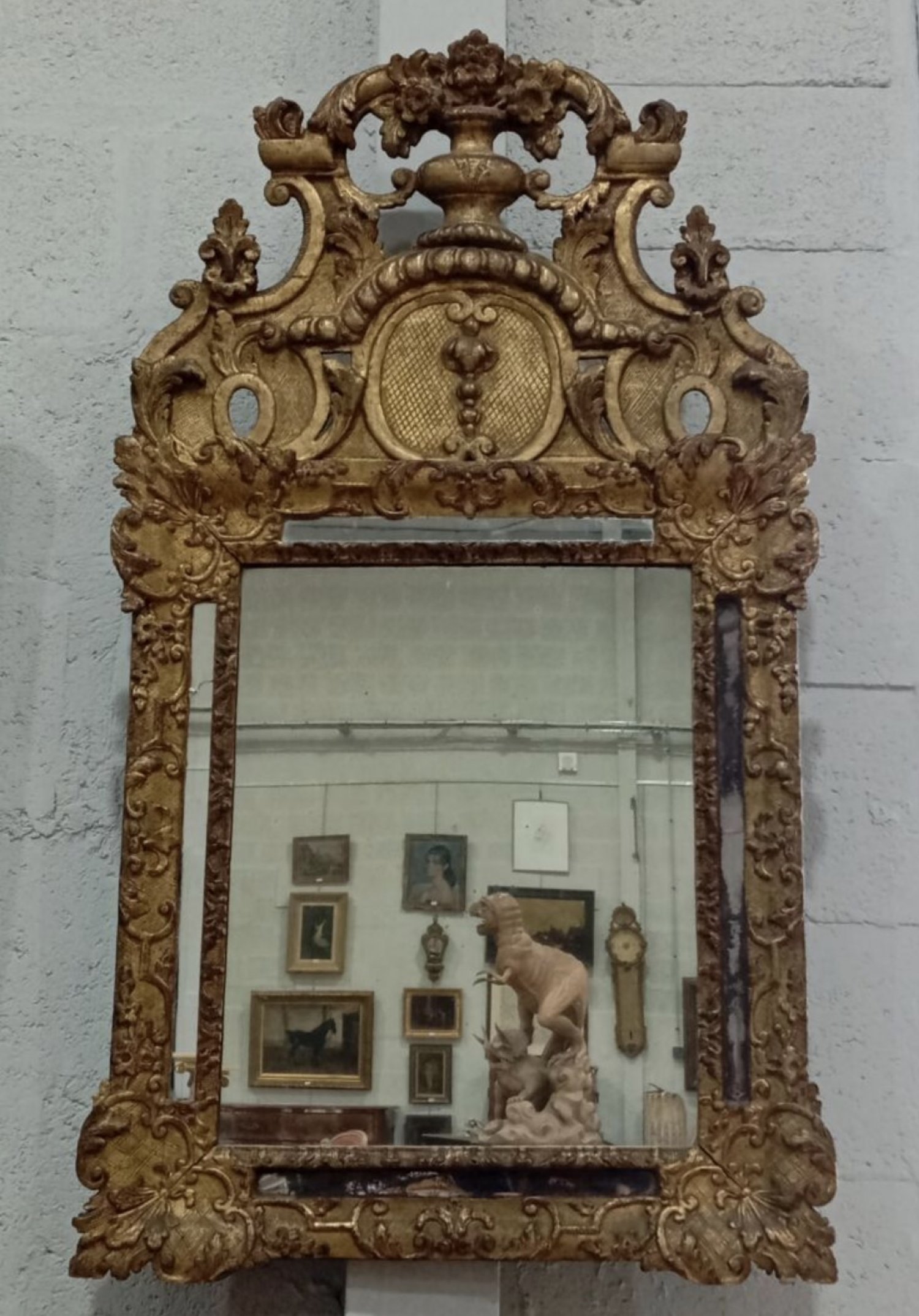 An 18th Century French Régence Period Giltwood Mirror. Circa 1715–1720