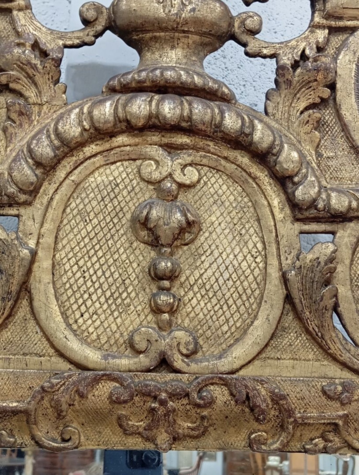 An 18th Century French Régence Period Giltwood Mirror. Circa 1715–1720