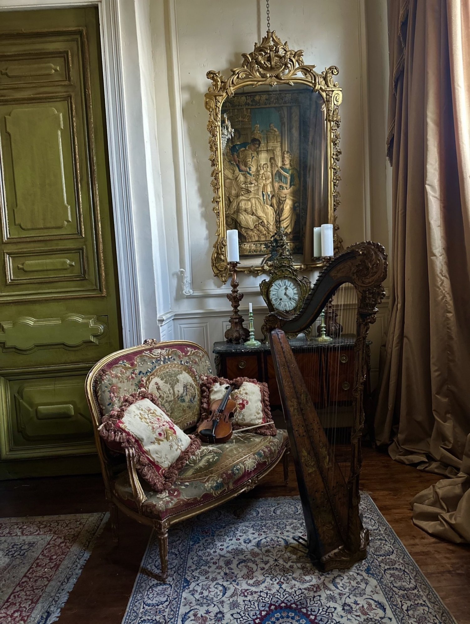 18th century French Chinoiserie Giltwood Harp