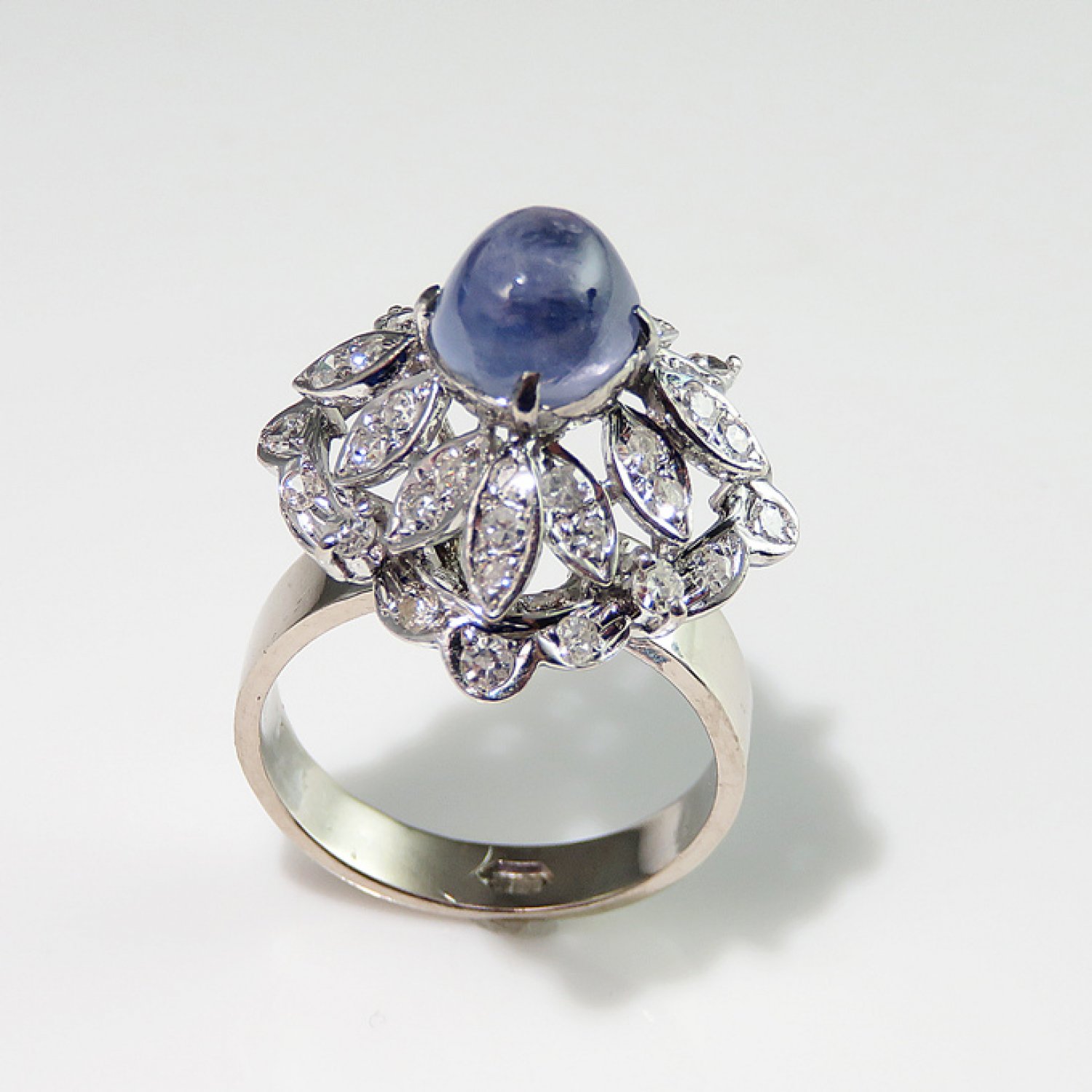 Art Deco Cabochon Sapphire Diamond Ring Engagement Ring Wedding Ring Band 18K Gold Handmade 1920s 1930s 1940s Cocktail Bombe Pyramid Statement Pretty Unique One of a Kind Vintage Fine Star Sapphire Natural Sapphire Blue Sapphire Designer Color