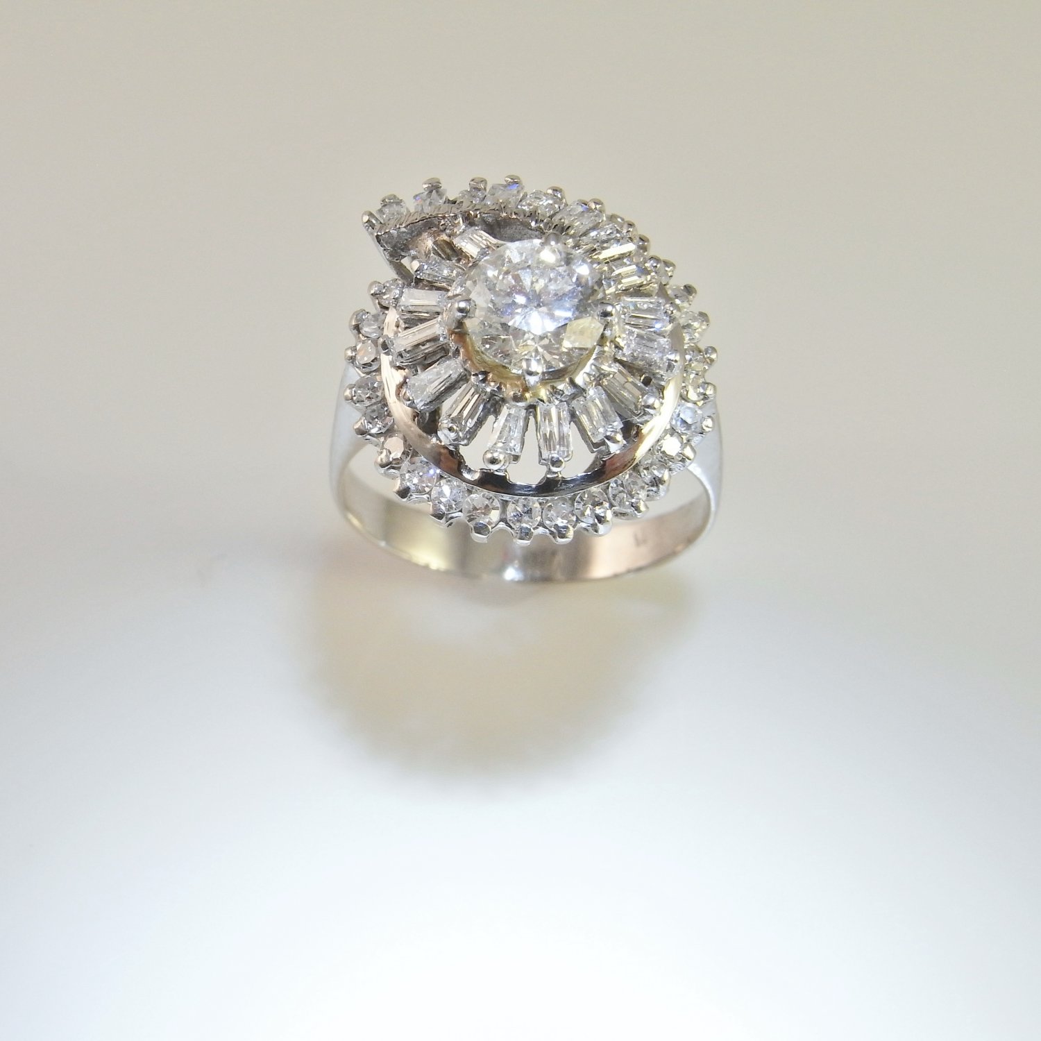 1940s Art Deco Diamond Ring 18K Gold Fine Diamond Engagement Ring Wedding Ring Band Swirl Cluster Solitaire 1920s 1930s Transition Cut Luxury Diamond Ring Cocktail Ring Large Diamond Ring Anniversary Promise Dress Heirloom Jewelry High End Custom