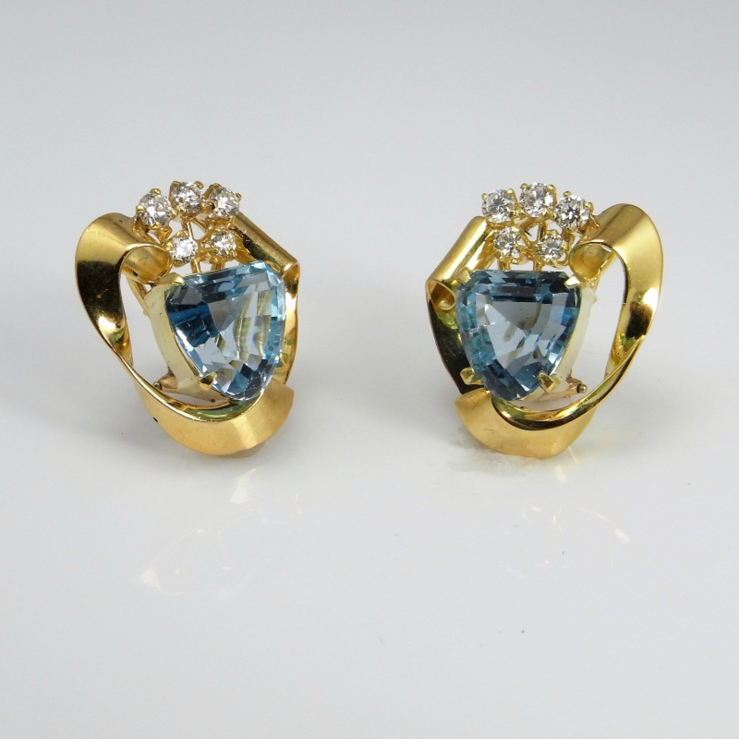 Aquamarine Diamond Earrings Aquamarine Earrings 14K Gold Earrings 1940s Earrings Shield Earrings Art Deco Earrings Floral Earrings Retro