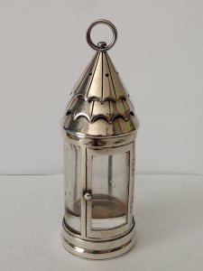 A very rare Victorian 'Lantern' form novelty combination scent bottle and vinaigrette