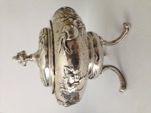 Latino Movio. An Edwardian Art Nouveau Silver Covered Bowl