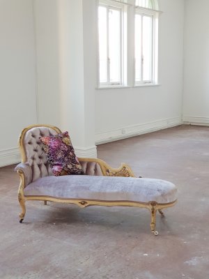 French Parisian Painted Chaise Lounge