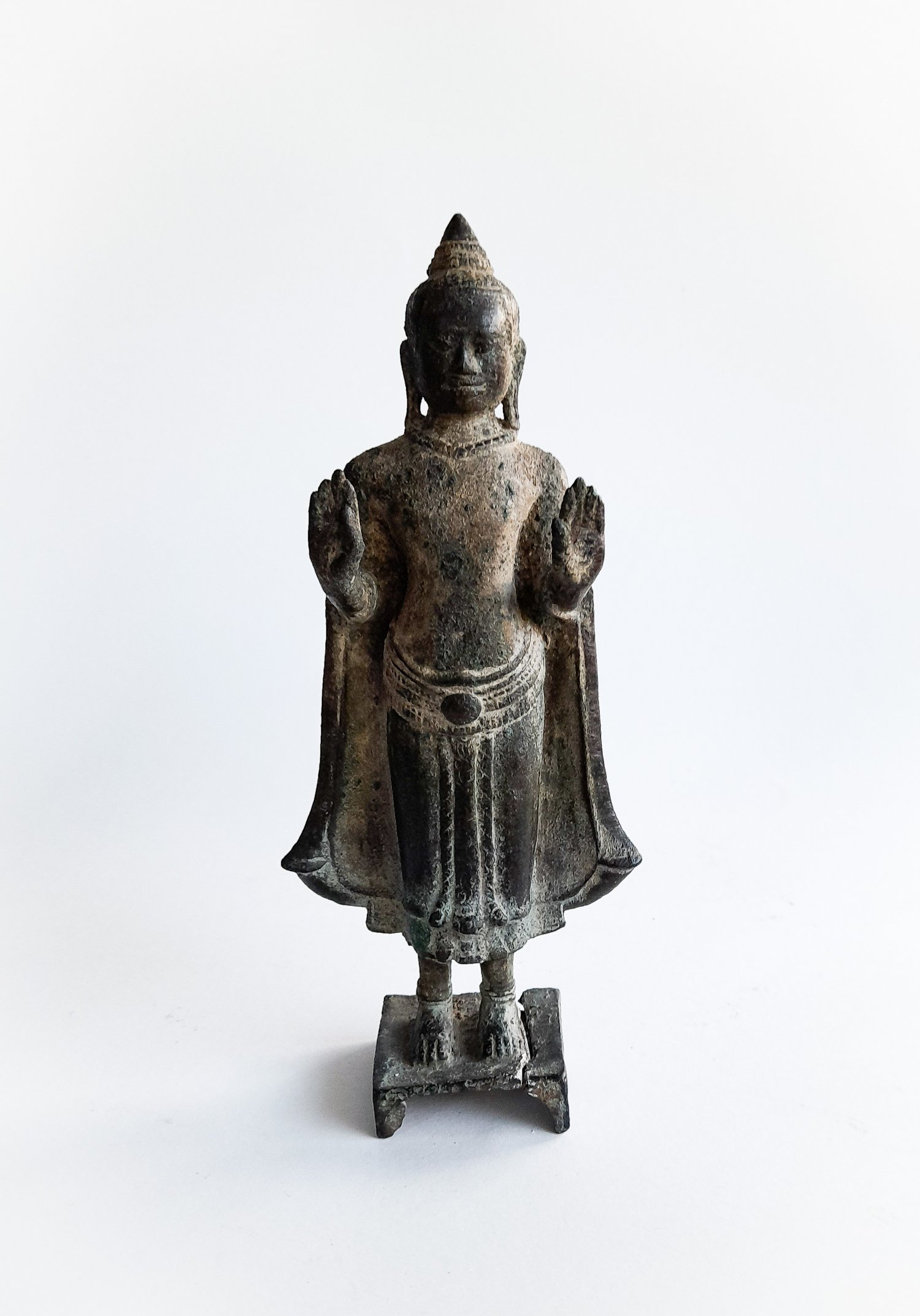 Khmer bronze buddha 