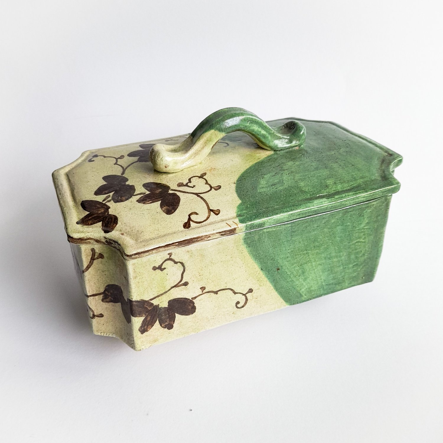 Japanese Oribe box