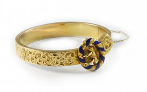 15ct. Yellow gold, enamel & hand engraved bangle.