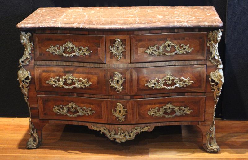 AN 18TH CENTURY LOUIS XV PERIOD 18TH CENTURY LOUIS XV PERIOD, KINGWOOD AND BOISE DE ROSE, ORMOLU, MOUNTED COMMODE, BY  F.F, JEAN-LOUIS FAIZELOT DELORME. CIRCA.