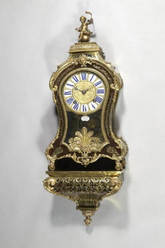 18TH CENTURY LOUIS XV BOULLE BRACKET CLOCK.