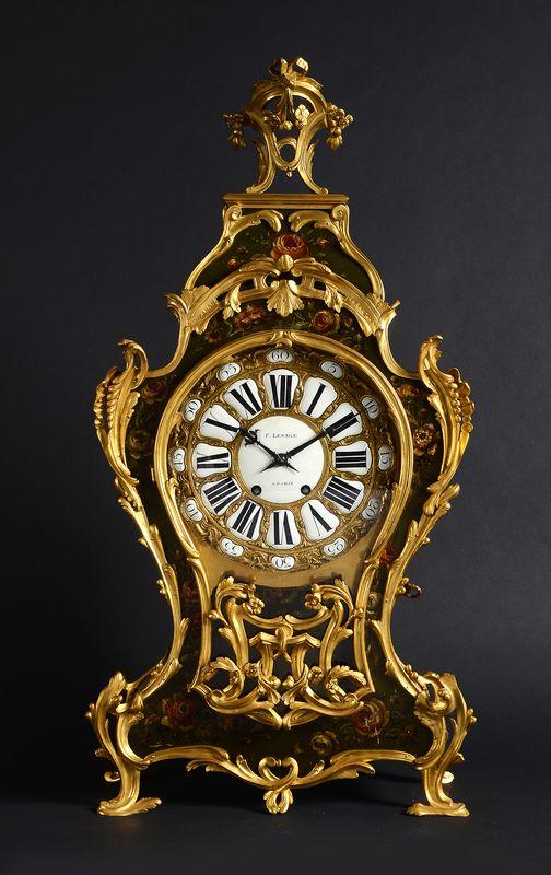 18TH CENTURY LOUIS XV, VERNIS MARTIN MANTEL CLOCK