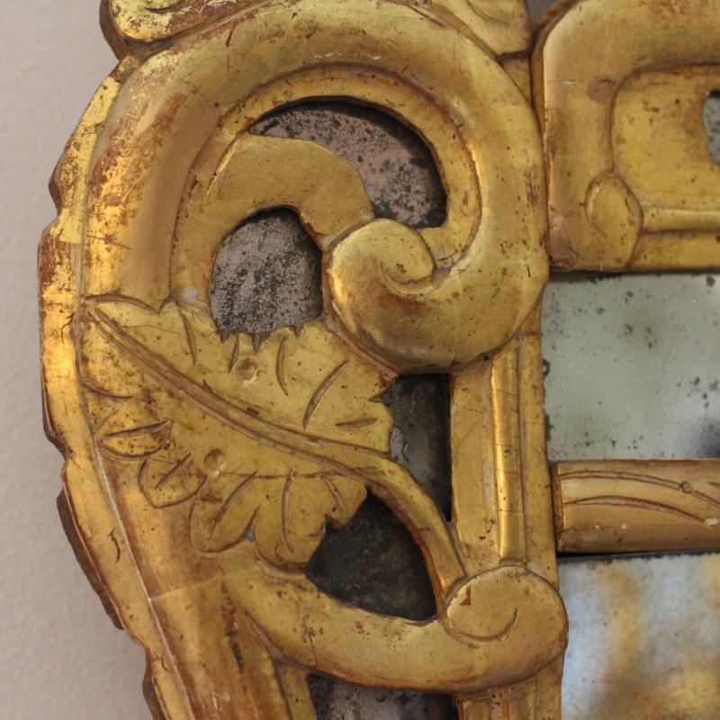 18TH CENTURY LOUIS XV PROVINCIAL GILTWOOD MIRROR
