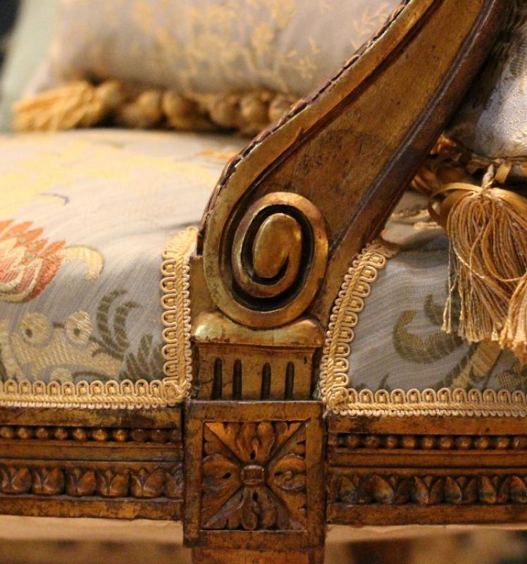 A FRENCH LOUIS XVI GILTWOOD SALON SUITE, EN CORBEILLE. CIRCA.